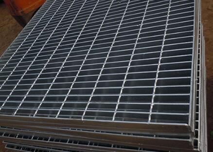 鋼格板的生產標準與制作流程詳解