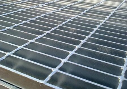 格柵板的優(yōu)勢(shì)以及用途 生活中發(fā)揮著巨大的使用價(jià)值