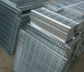 怎樣才能避免格柵板生銹？